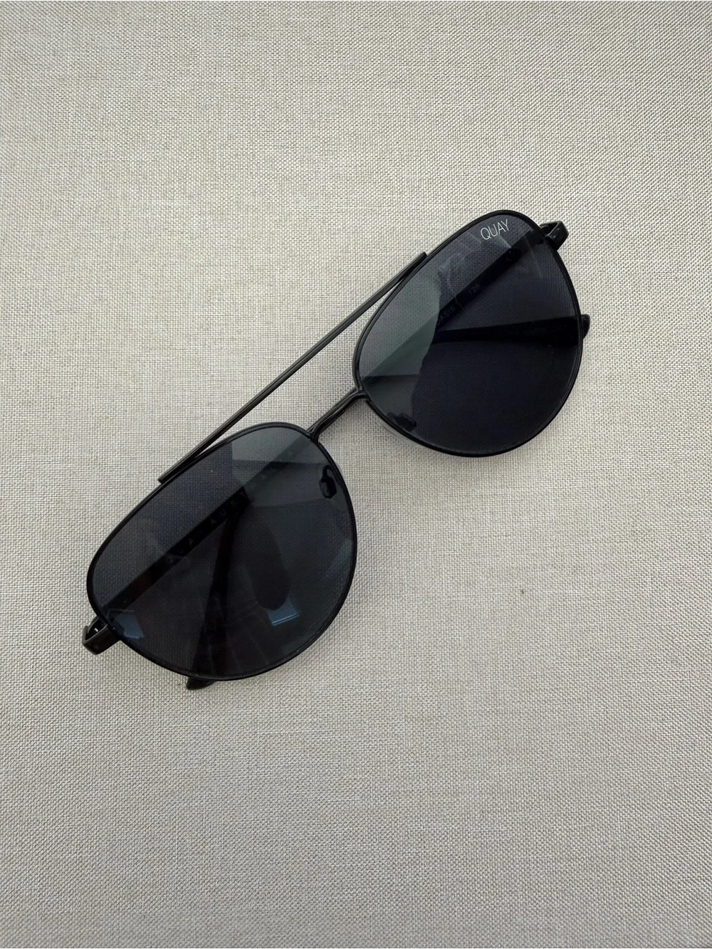 Quay Australia Black Aviator Sunglasses - Picture 2 of 4